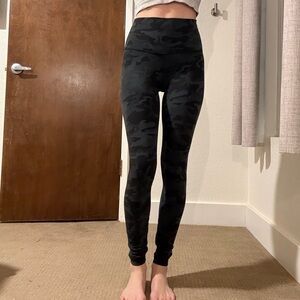 Lululemon Align High Rise Leggings Black Camo 25”